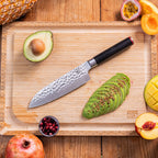 Couteau Santoku Pakka Kotai Réunion, découpe avocat