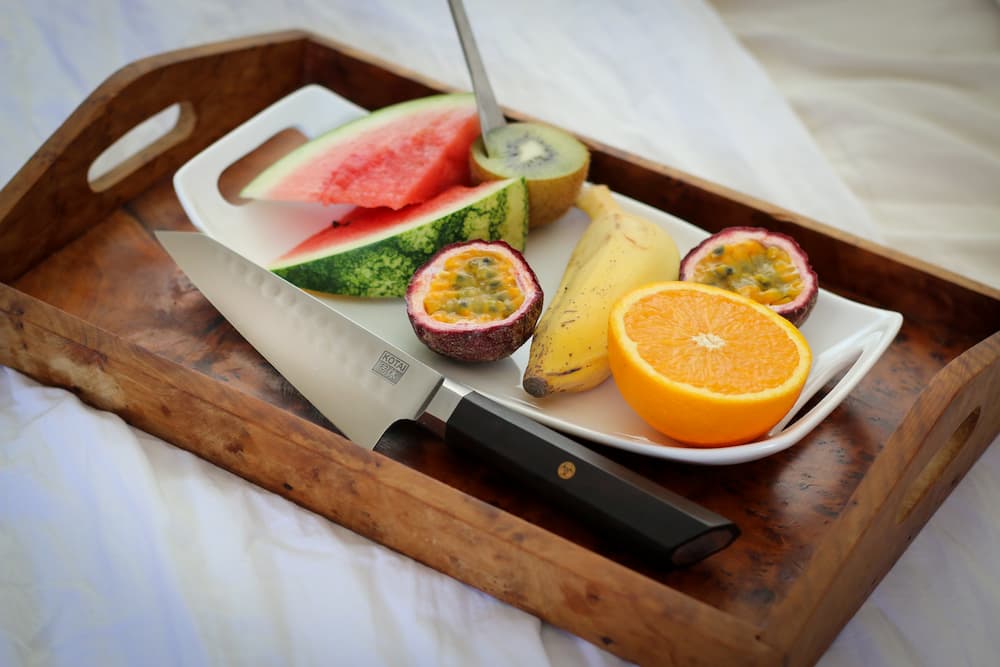 Couteau Santoku Bunka Damas Kotai Réunion, petit déjeuner