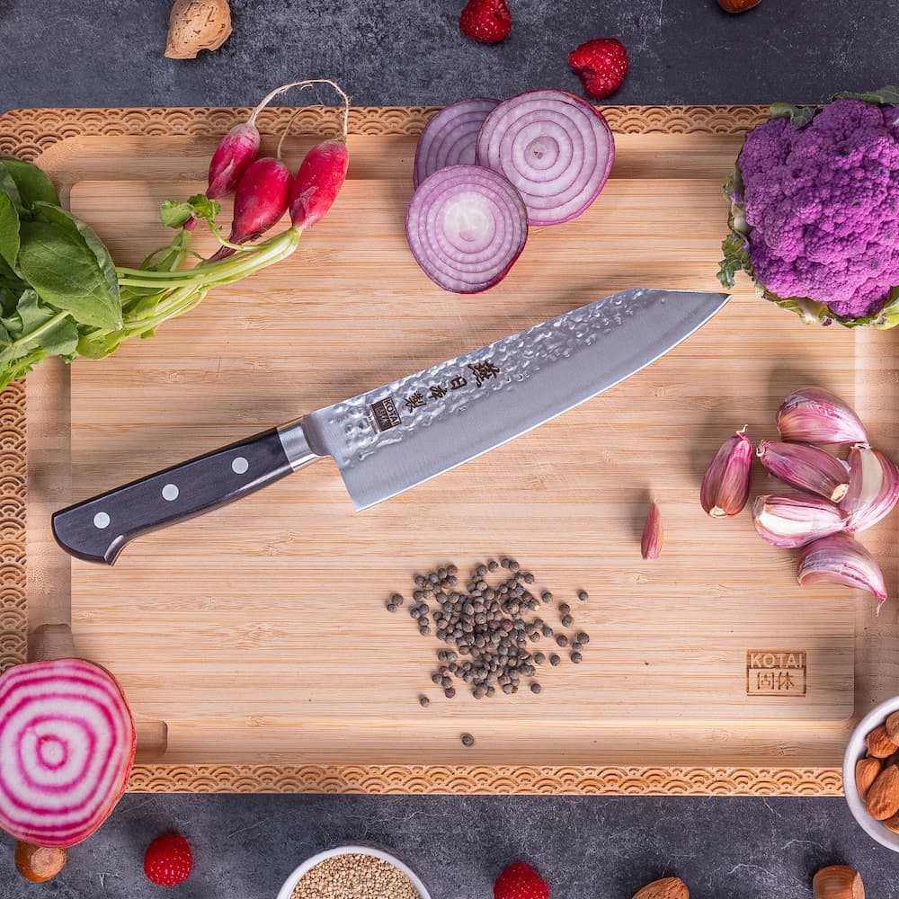 Couteau Santoku Bunka Tsubame Kotai Réunion, découpe cuisine